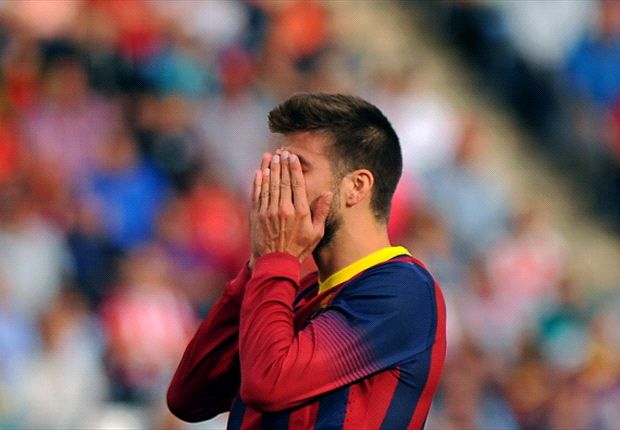 Pique nhiều khả năng sẽ vắng mặt trong trận 